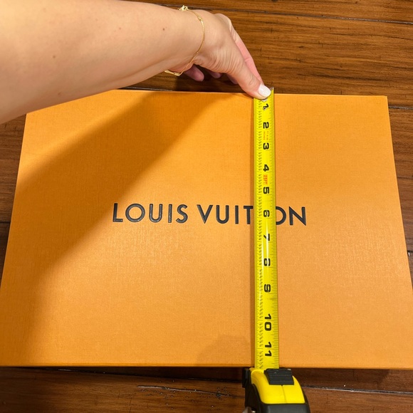 COPY - Louis Vuitton Magnetic Close Gift Boxes - Picture 6 of 9